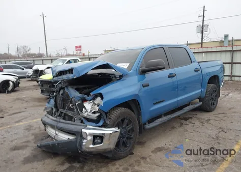 2019 Toyota Tundra Sr5 5.7L V8 z USA, uszkodzony, nr VIN 5TFEY5F13KX253979